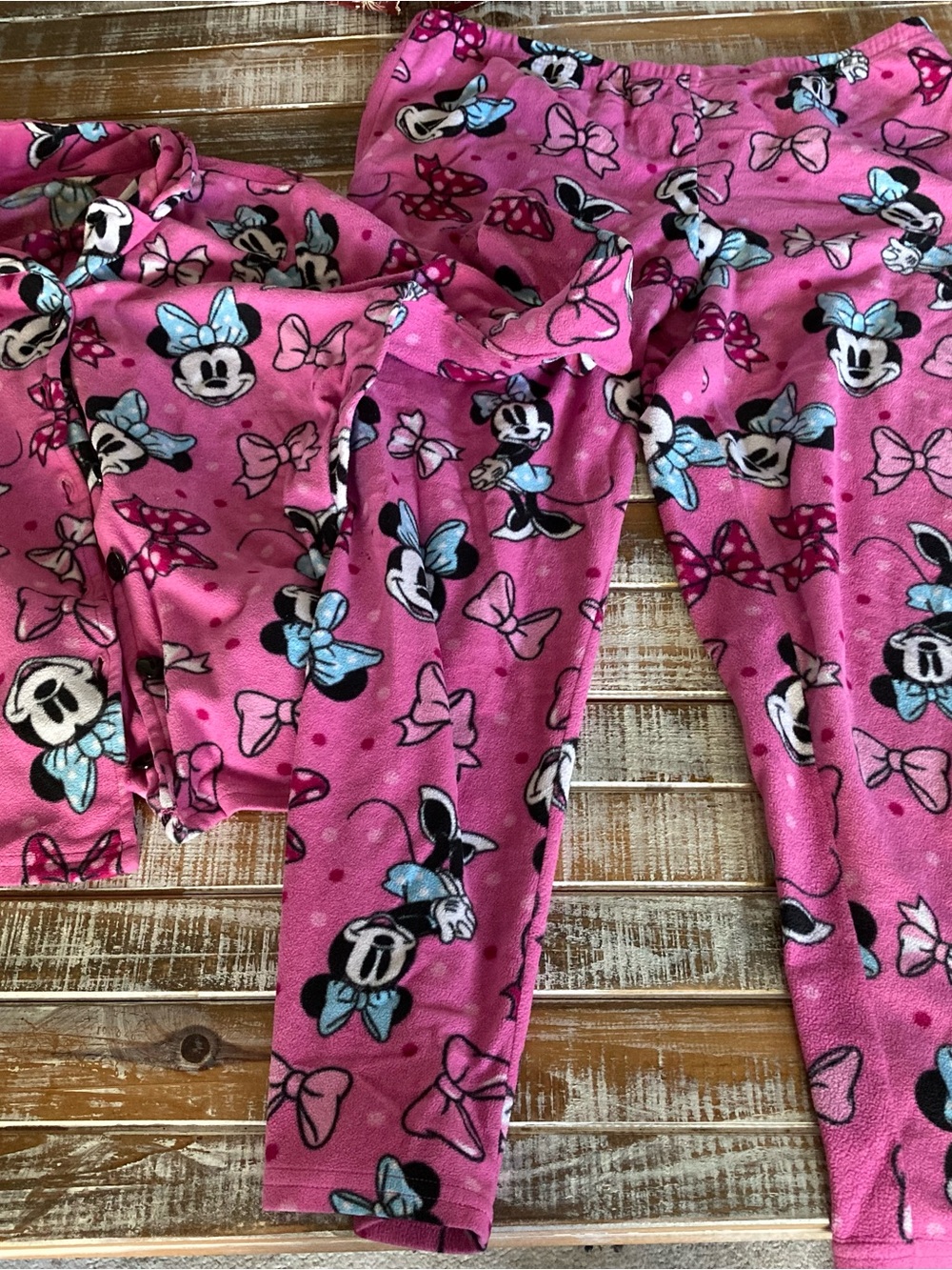 Disney Pink Minnie Mouse Bow Pajama Set with Blue Bows